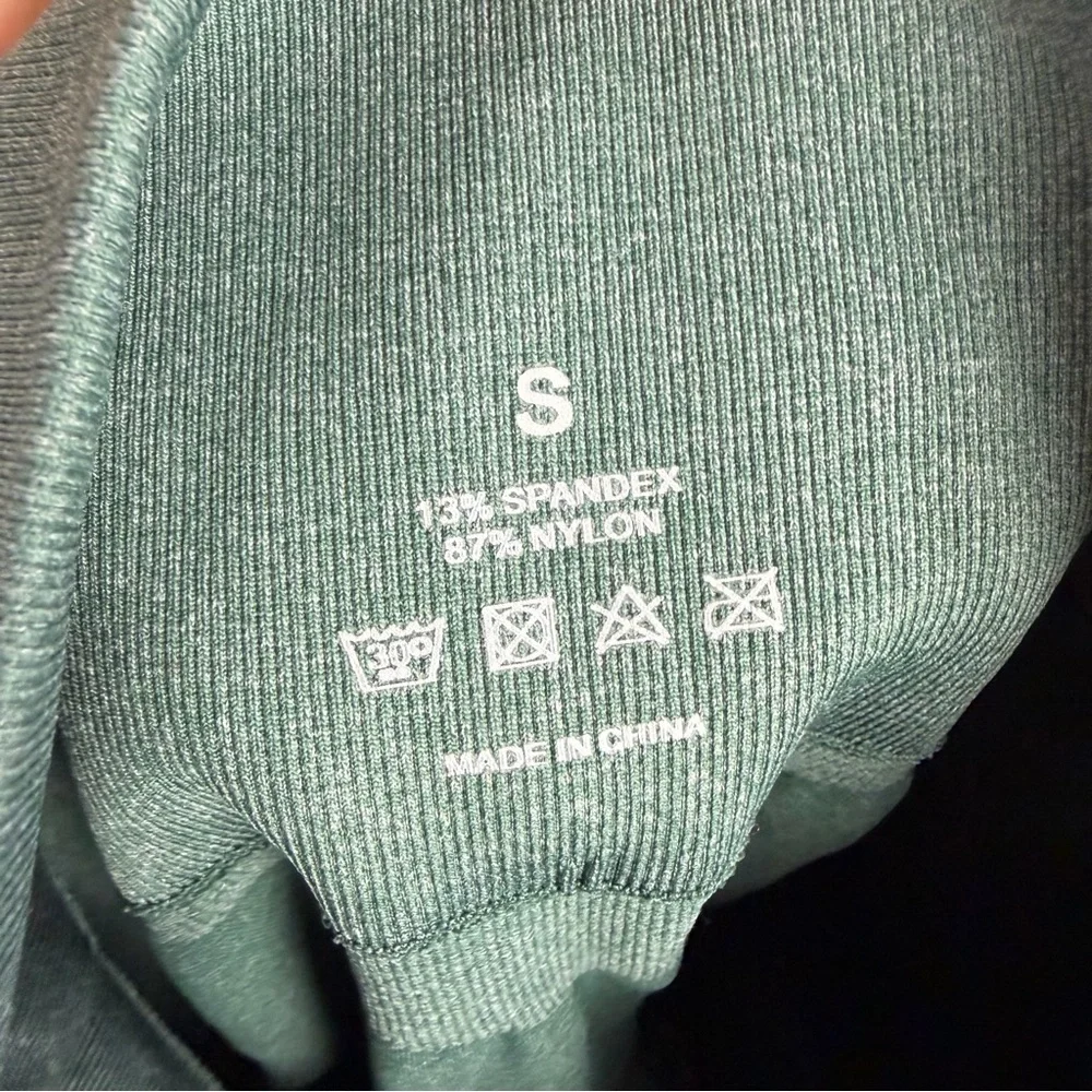 NVGTN Forest Green Seamless Leggings – Size Small - Picture 13 of 13